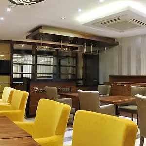 Avin Hotel